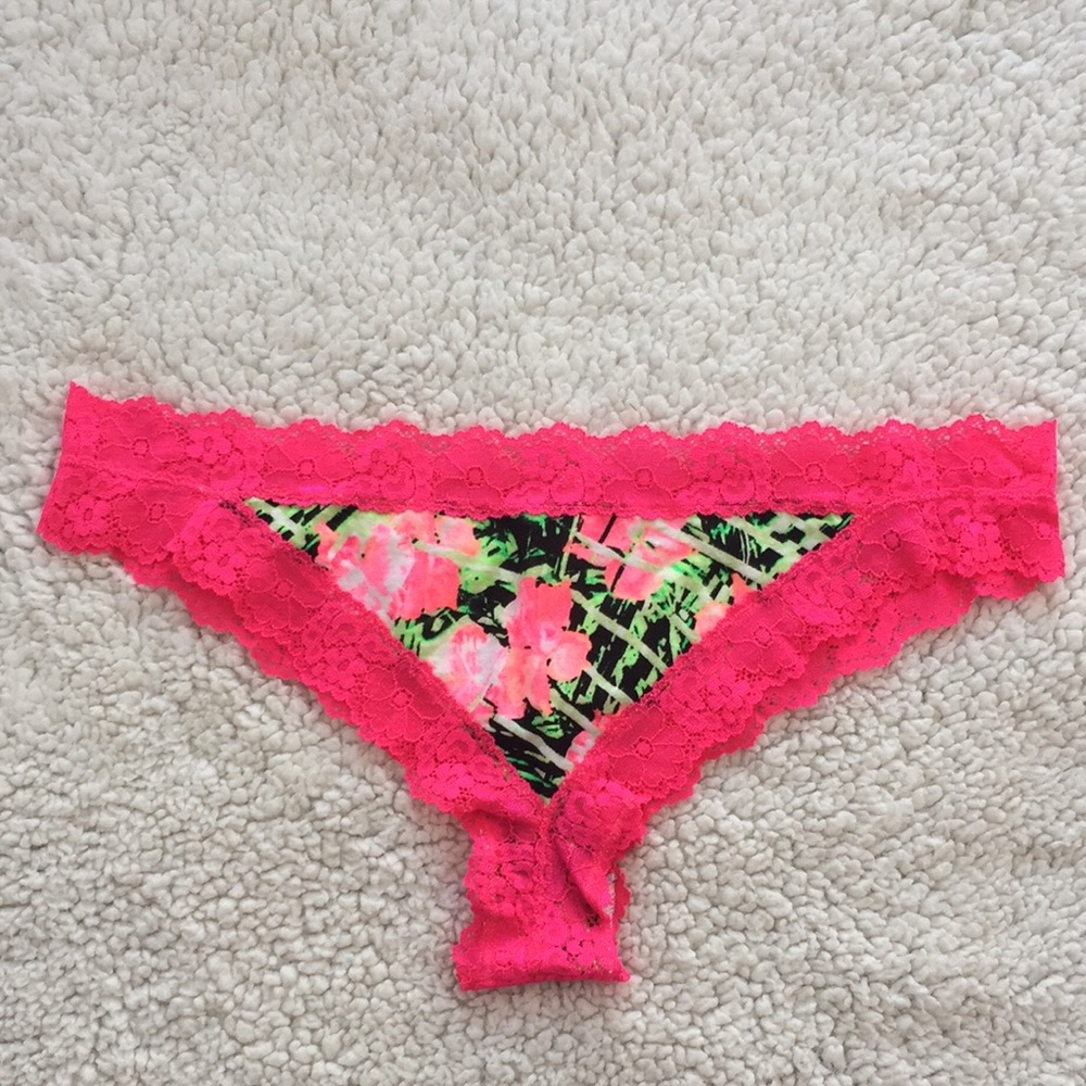 NWOT Victoria Secret PINK Lowrise Cheekster Panty